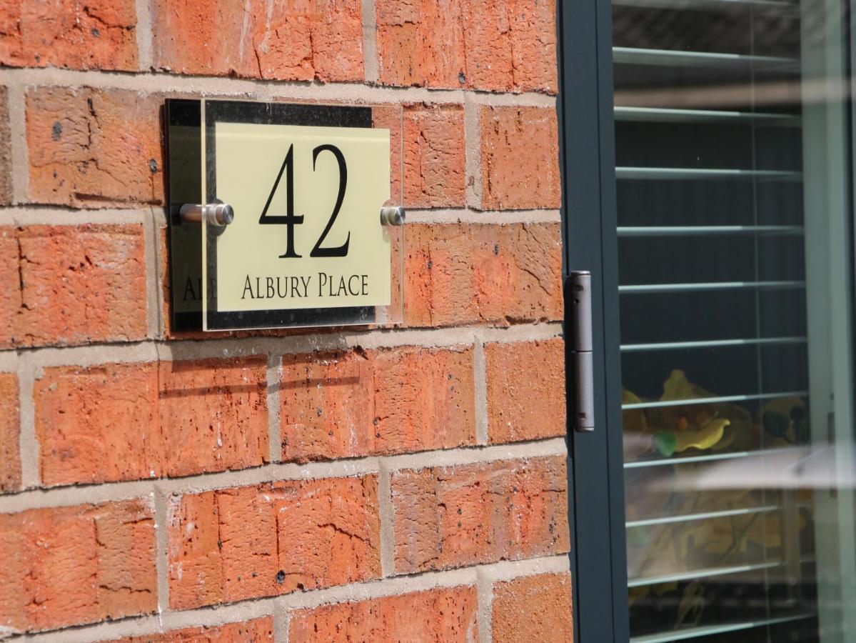 שרוסברי 42 Albury Place מראה חיצוני תמונה